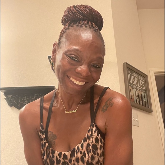 Meet your Posher, Kysha - Picture 2 of 3